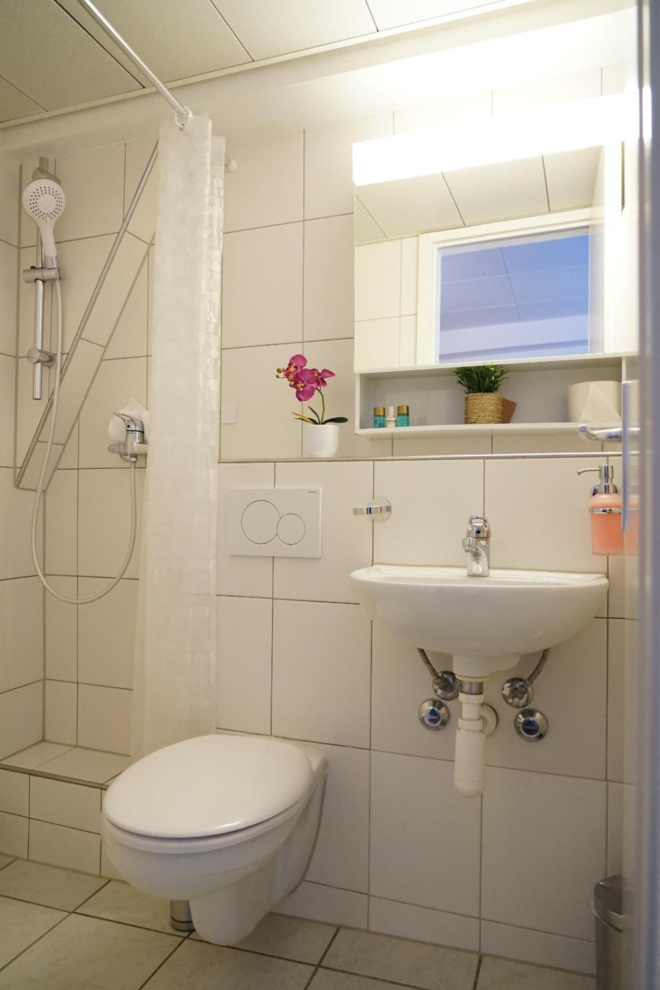 Perron 10 Centra Hotel ヴィンタートゥール 部屋 写真