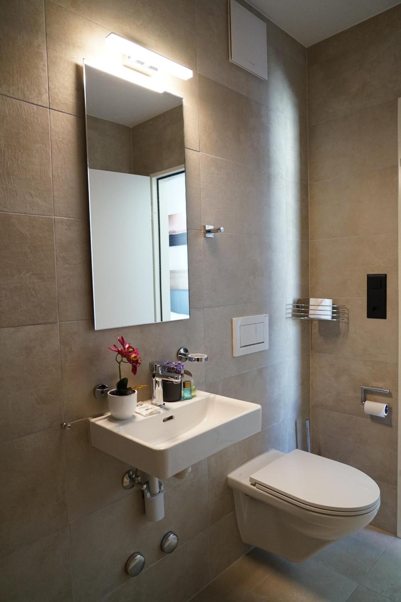 Perron 10 Centra Hotel ヴィンタートゥール 部屋 写真
