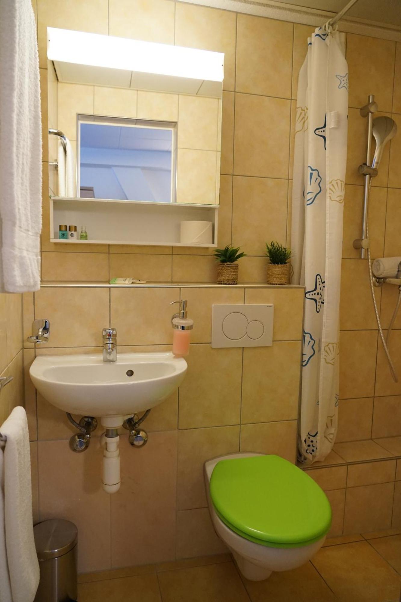 Perron 10 Centra Hotel ヴィンタートゥール 部屋 写真